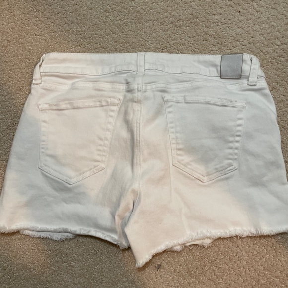 White cut off jean shorts - Picture 2 of 4